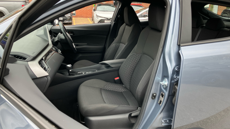 Toyota C-HR 1.8 Hybrid Icon 5dr CVT Hybrid Hatchback